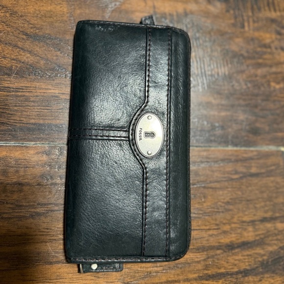 Fossil Black Leather Phone Case - Picture 1 of 6